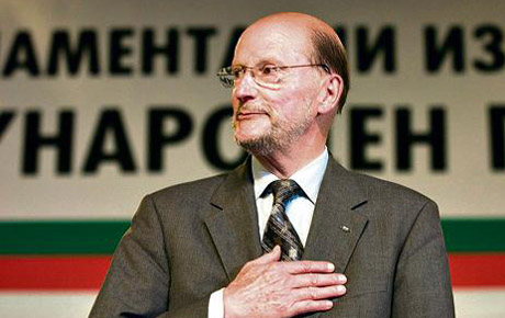 
                                    <p>The investment promotion agency of Bulgaria, InvestBulgaria, hired Bloom Consulting to develop its branding strategy during a critical moment in its history:Bulgaria’s integration into the European Union. Due to the work of former Prime Minister and King H.M. Simeon Saxe-Coburg-Gotha, Bulgaria had made remarkable socioeconomic progress. Nevertheless, the government was aware of the fact that that Bulgaria could not rely on its achievements to date, as its lack of a favorable brand perception was limiting further growth and strategic venture capital investment in the Country.</p>
                                    <p>Therefore, Bloom Consulting, in collaboration with the Bulgarian Government, created a short- to medium-term strategy projection for developing Bulgaria’s investment brand, with the objective of defining the Country as a stable center for venture capital investments, with the potential to attract €50 million per year in Venture Capital by 2015.</p>
                                    <p>The results of our strategy were spectacular:our ten-year projection was achieved in only three years. The stagnating investment growth in 2005 (the year we initiated the project) was entirely reversed, with venture capital investments vastly increasing by €560 million in the first year. This result was ten times greater than what we had originally projected, and successfully moved Bulgaria from the thirteenth to the first position of the 2010 CEE ranking.</p>