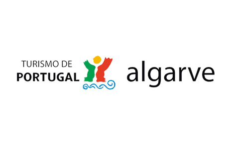 <p>Em 2015, a Associação de Turismo do Algarve procurou a Bloom Consulting com o objetivo de saber mais sobre o desempenho da região enquanto Marca Destino. A nossa análise revelou um significativo grau de dependência da região face a determinados mercados. Para ajudar a reduzir esta fragilidade, a Bloom Consulting recomendou a promoção de produtos turísticos menos genéricos e mais específicos.</p>
                                    <p>Desenvolvemos ainda uma estratégia para a promoção turística da região que incluía a Associação de Turismo do Algarve, mas envolvia também outros atores e parceiros estratégicos fundamentais para o sucesso da mesma. Além do desenvolvimento e da gestão da estratégia de Marca “Algarve”, a Bloom Consulting também contribuiu para a promoção da Associação de Turismo do Algarve, enquanto organização e ator central na promoção da região algarvia.</p>